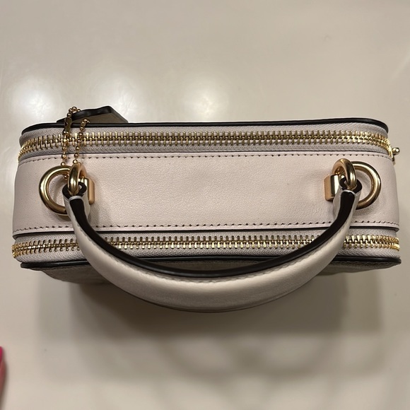 Coach lunchbox purse - Picture 2 of 2